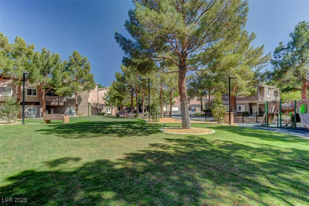 5250 Rainbow, Las Vegas, NV 89118