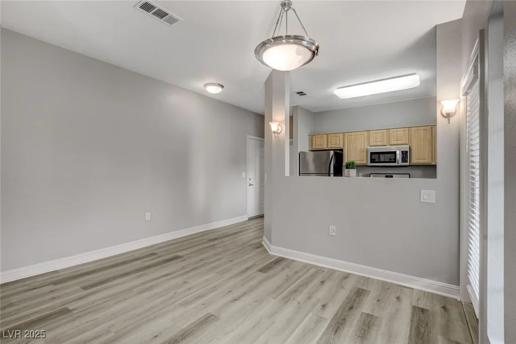 5250 Rainbow, Las Vegas, NV 89118