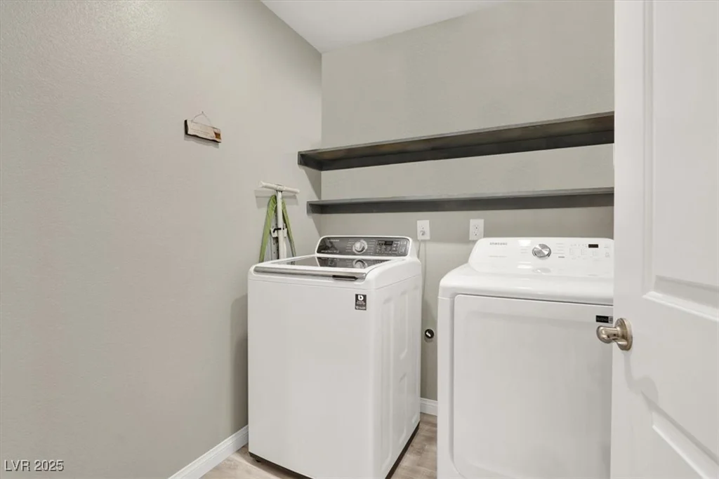 2405 Bellinzona, Henderson, NV 89044