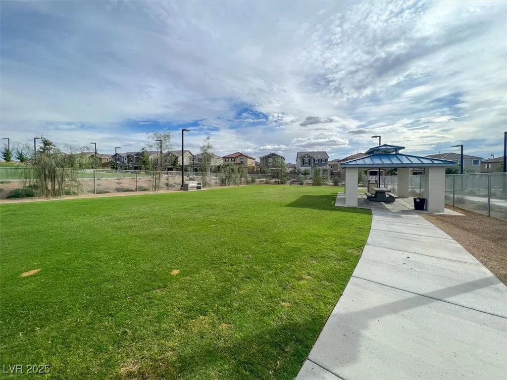 2405 Bellinzona, Henderson, NV 89044
