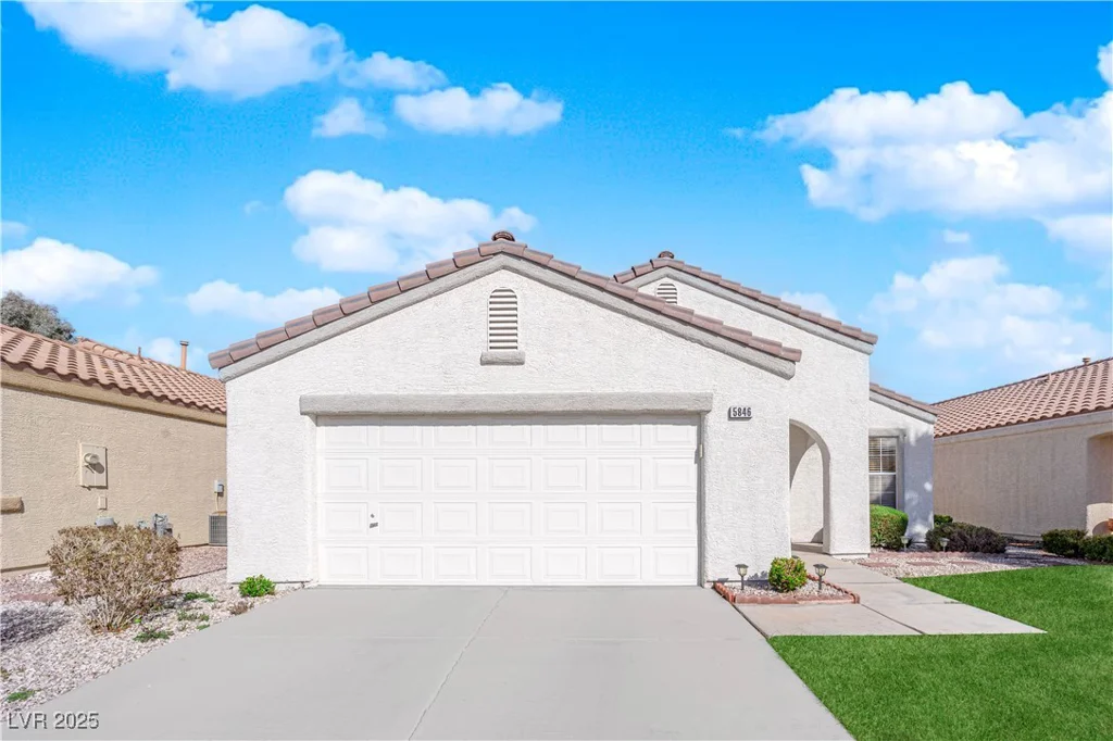 5846 Dana Rogers, Las Vegas, NV 89110