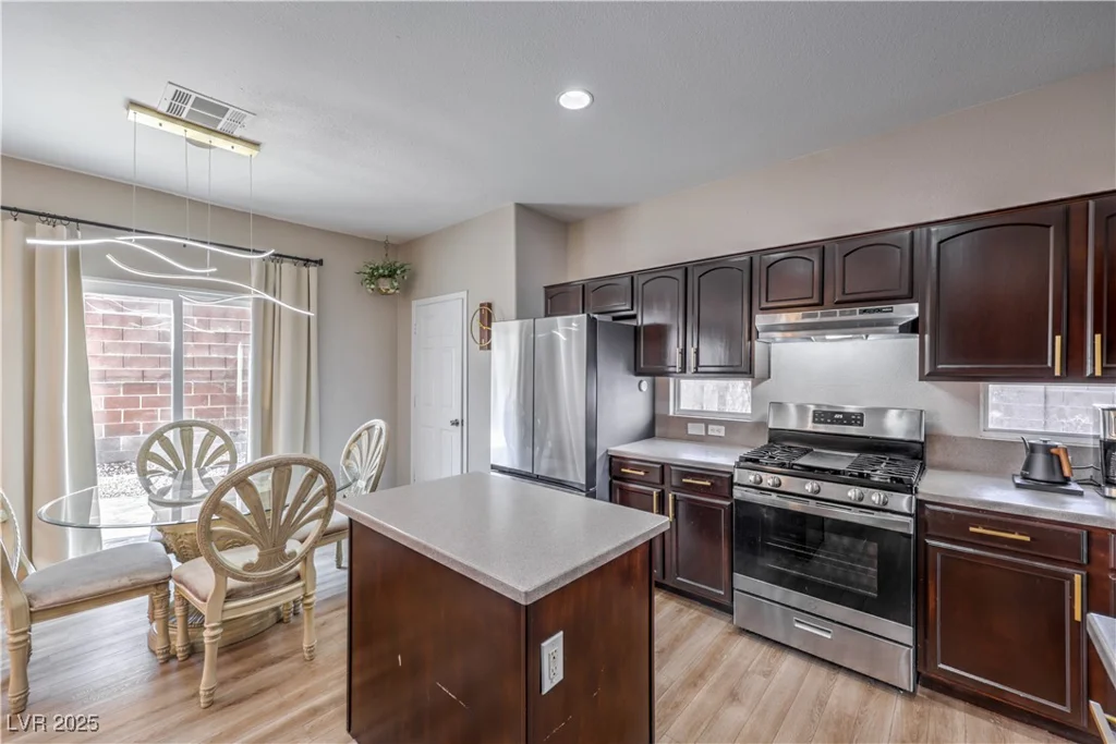 3401 Bedfordshire, Las Vegas, NV 89129