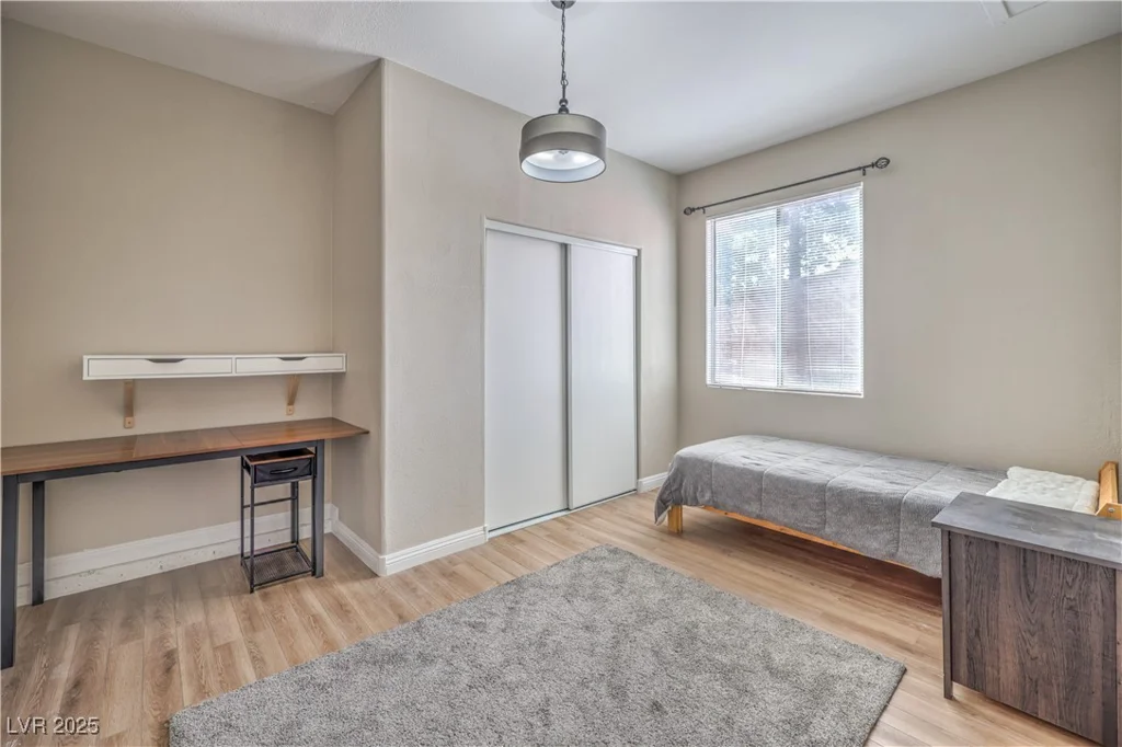 3401 Bedfordshire, Las Vegas, NV 89129