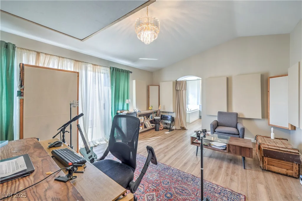 3401 Bedfordshire, Las Vegas, NV 89129