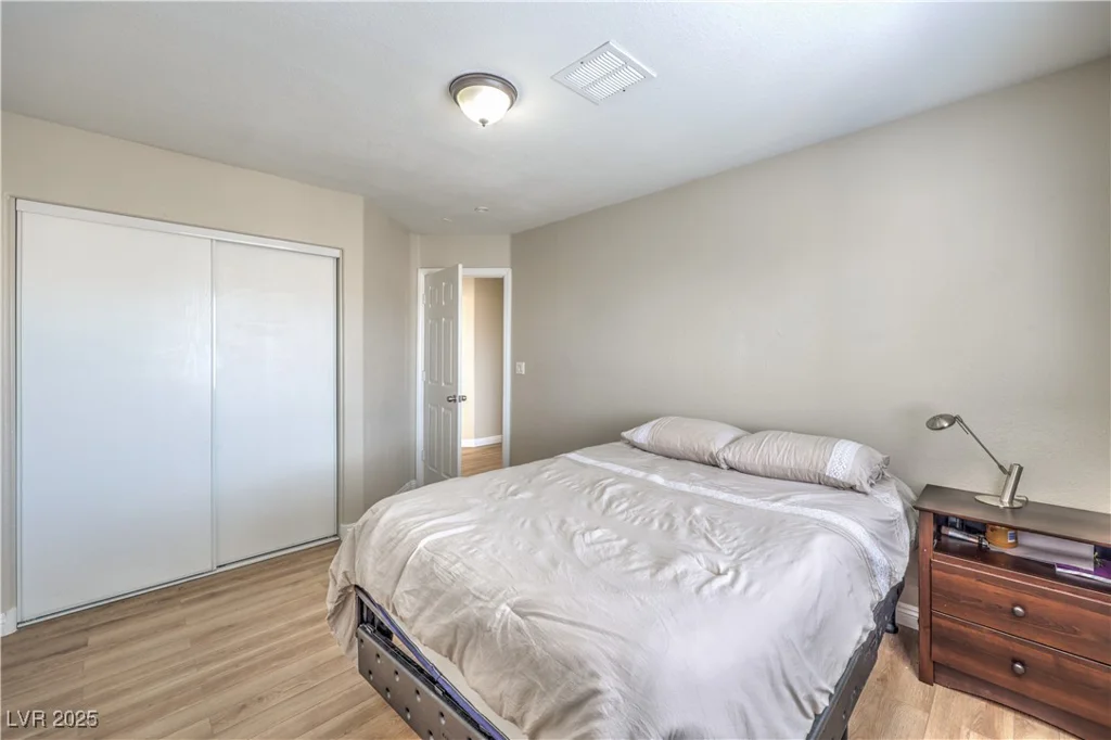 3401 Bedfordshire, Las Vegas, NV 89129