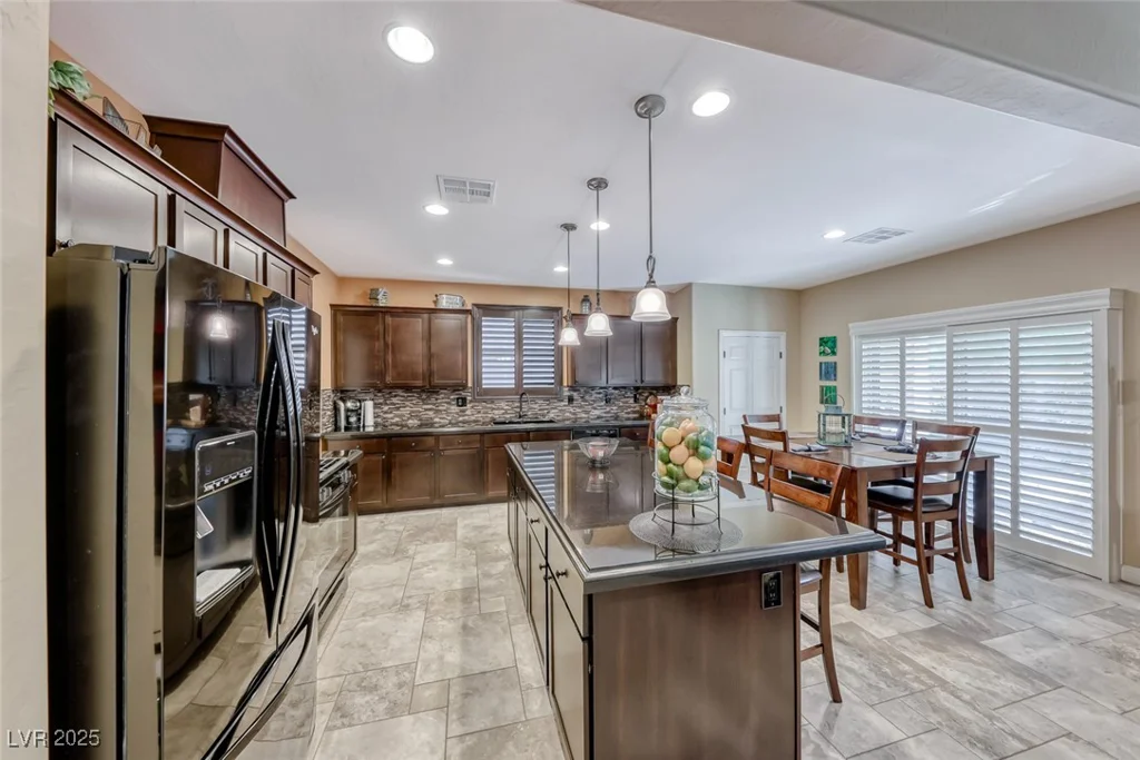 454 White Heart, Las Vegas, NV 89148