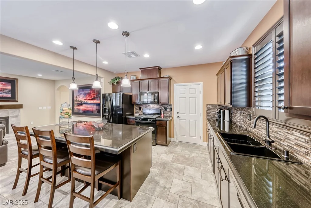 454 White Heart, Las Vegas, NV 89148