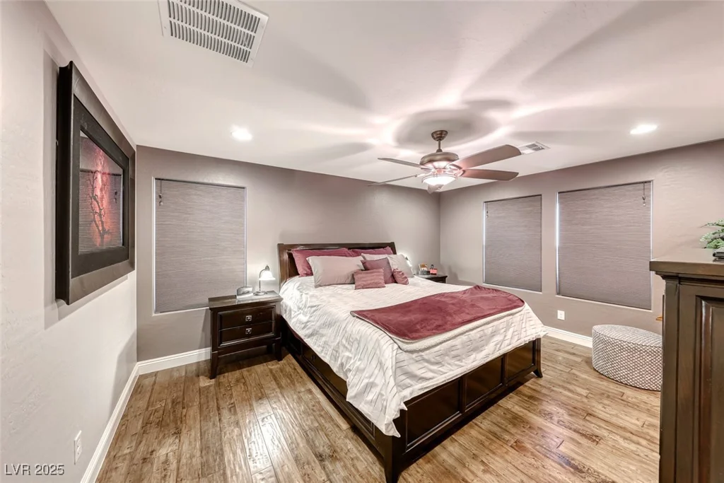 454 White Heart, Las Vegas, NV 89148