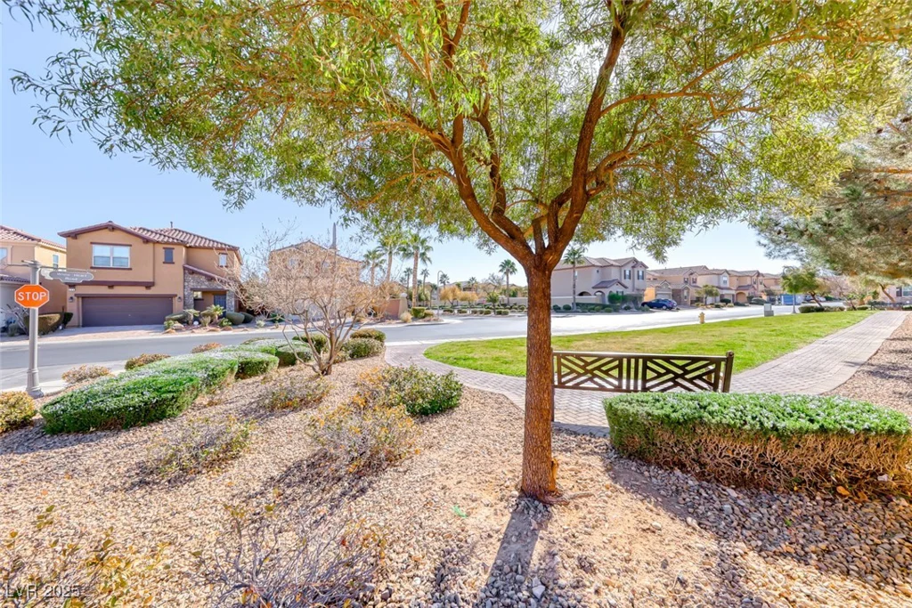 454 White Heart, Las Vegas, NV 89148