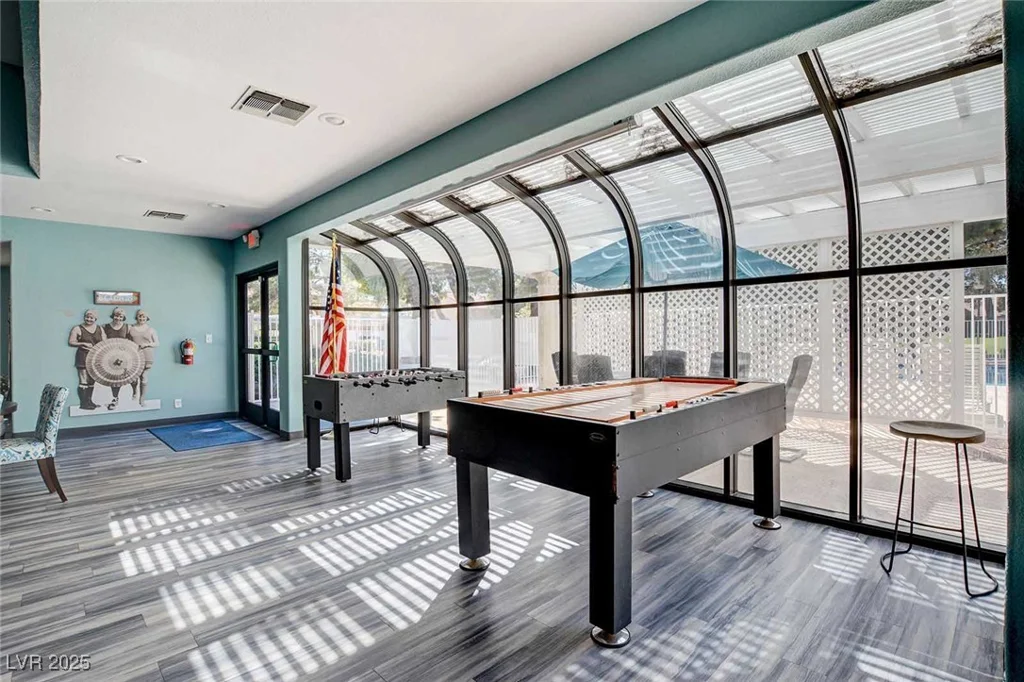 2851 Valley View, Las Vegas, NV 89102