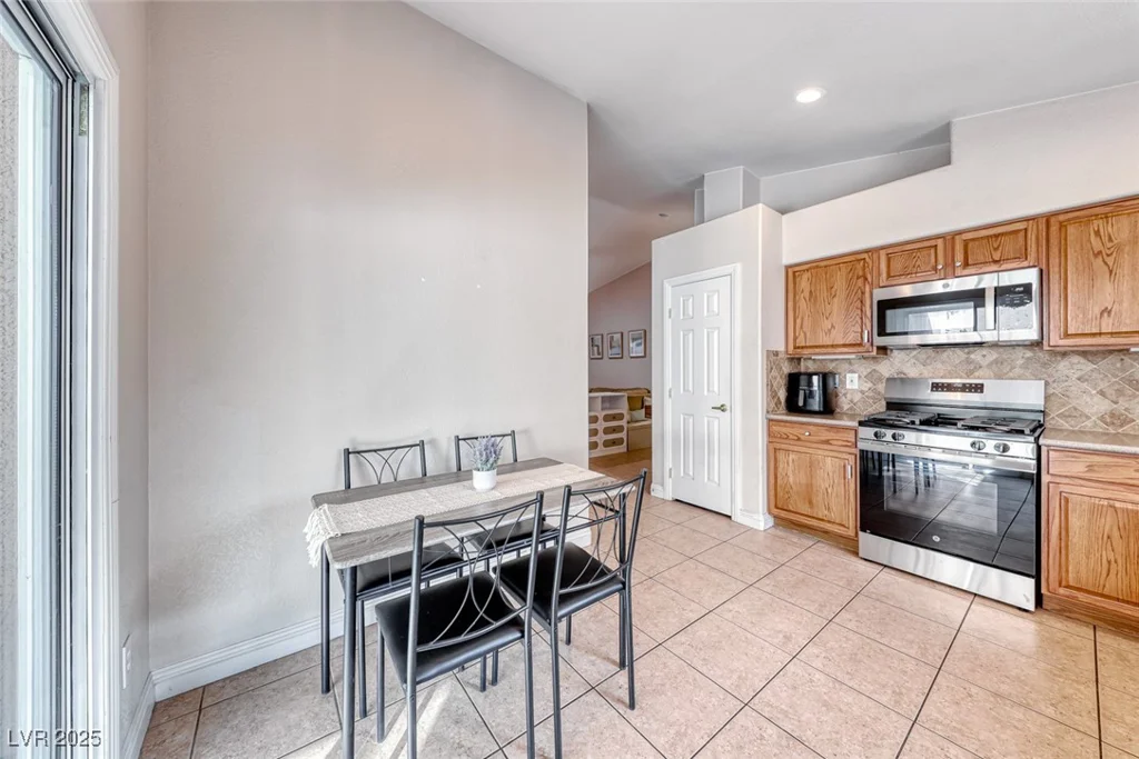 8519 Little Fox, Las Vegas, NV 89123