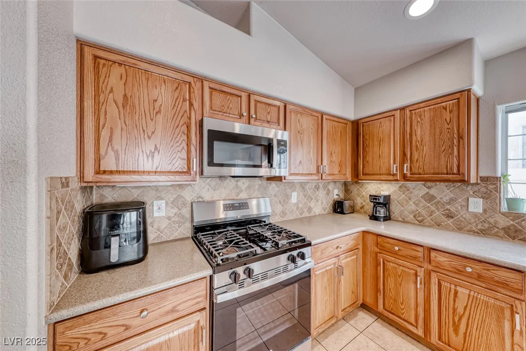 8519 Little Fox, Las Vegas, NV 89123