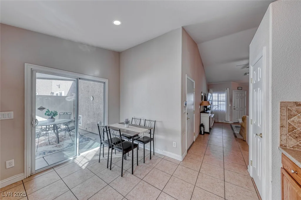 8519 Little Fox, Las Vegas, NV 89123