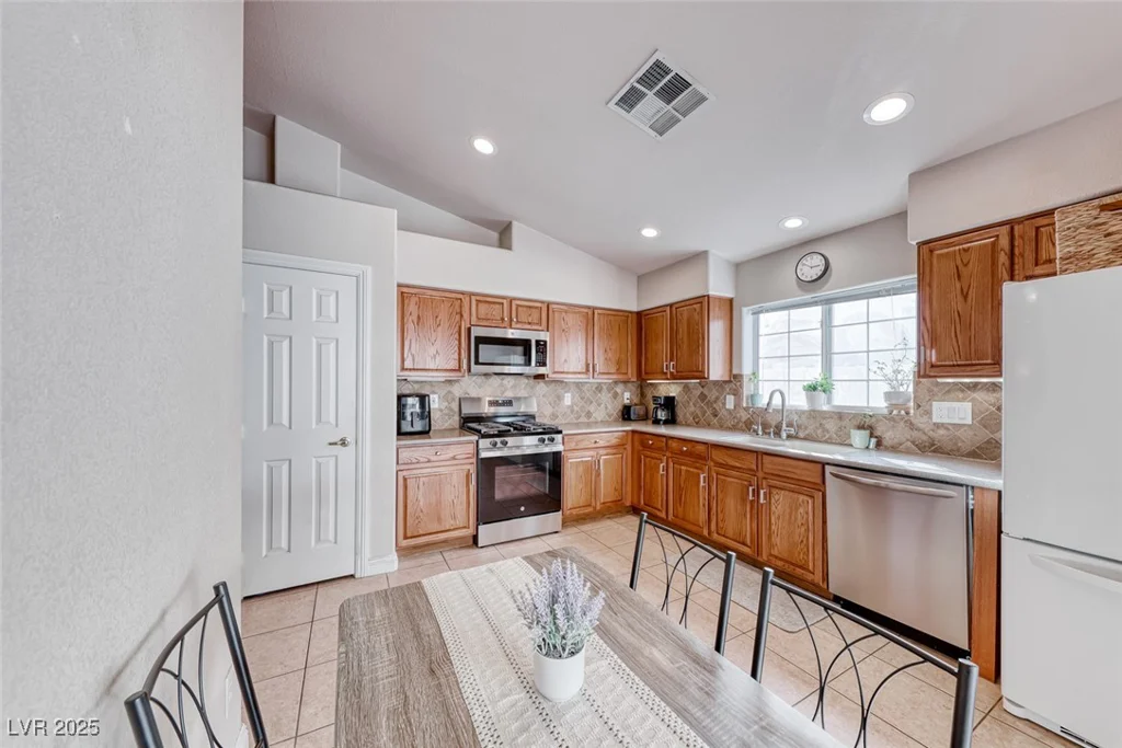 8519 Little Fox, Las Vegas, NV 89123