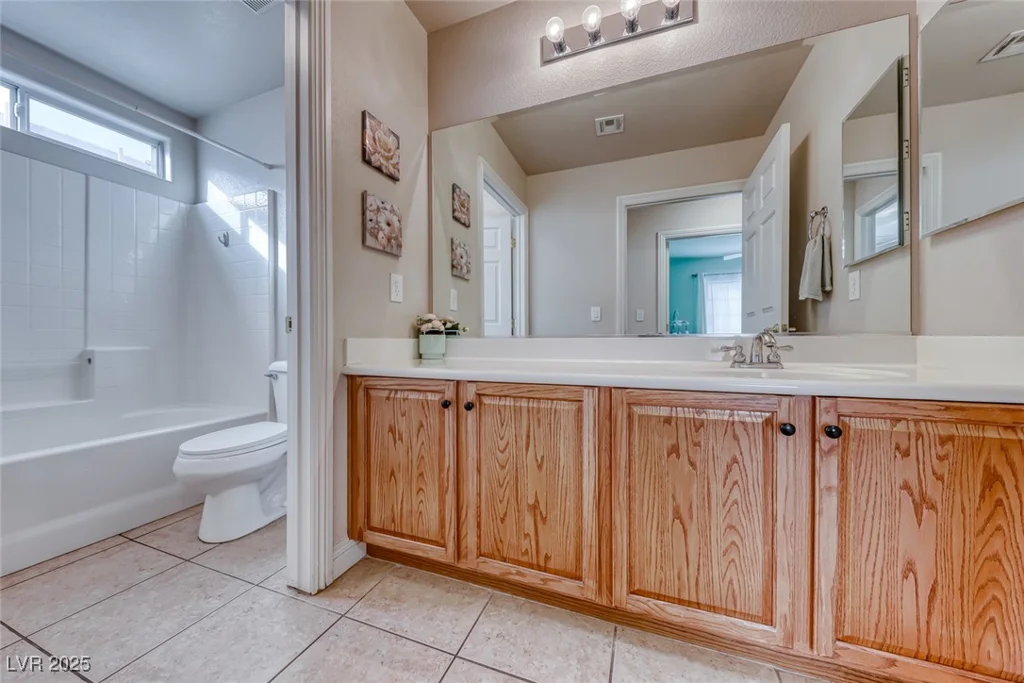 8519 Little Fox, Las Vegas, NV 89123