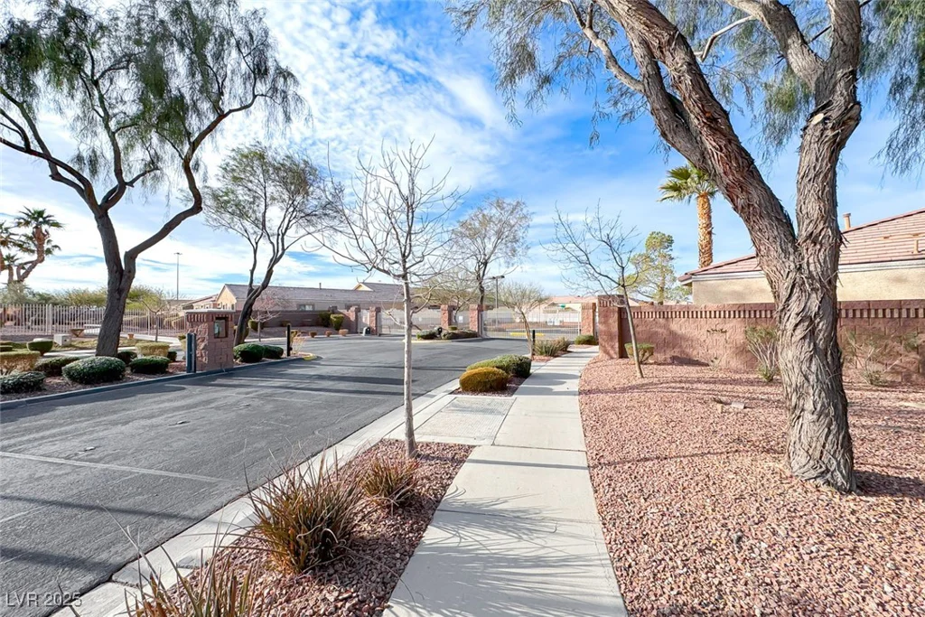 8519 Little Fox, Las Vegas, NV 89123