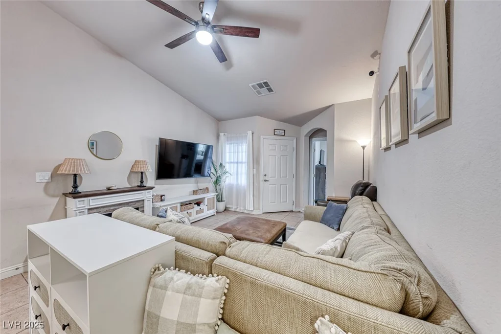 8519 Little Fox, Las Vegas, NV 89123