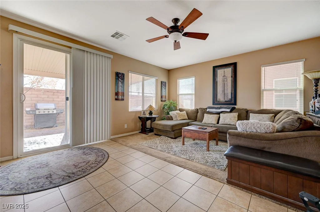 7815 Red Rock Ridge, Las Vegas, NV 89179