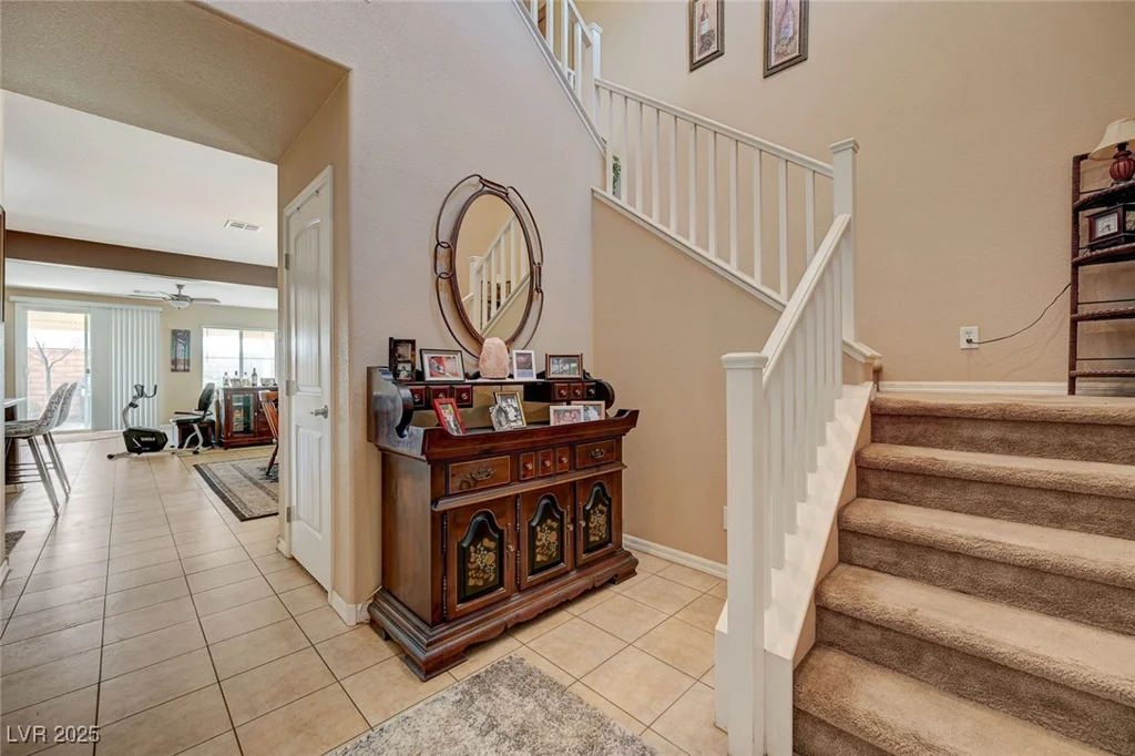 7815 Red Rock Ridge, Las Vegas, NV 89179