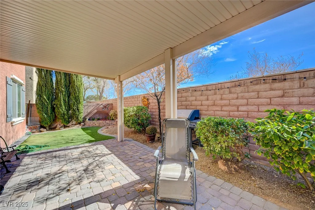 7815 Red Rock Ridge, Las Vegas, NV 89179