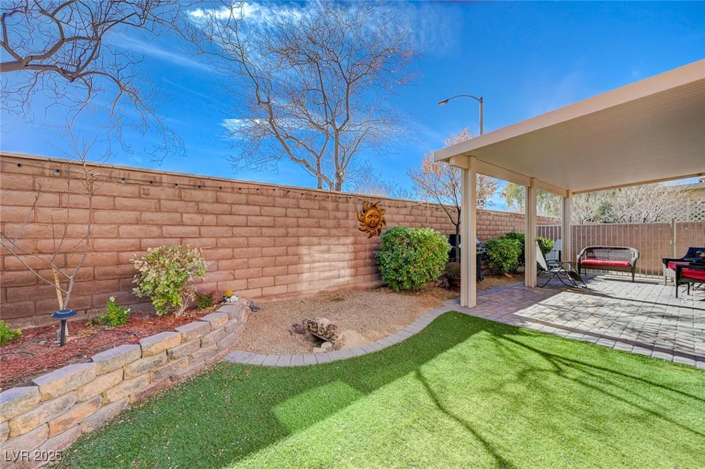 7815 Red Rock Ridge, Las Vegas, NV 89179