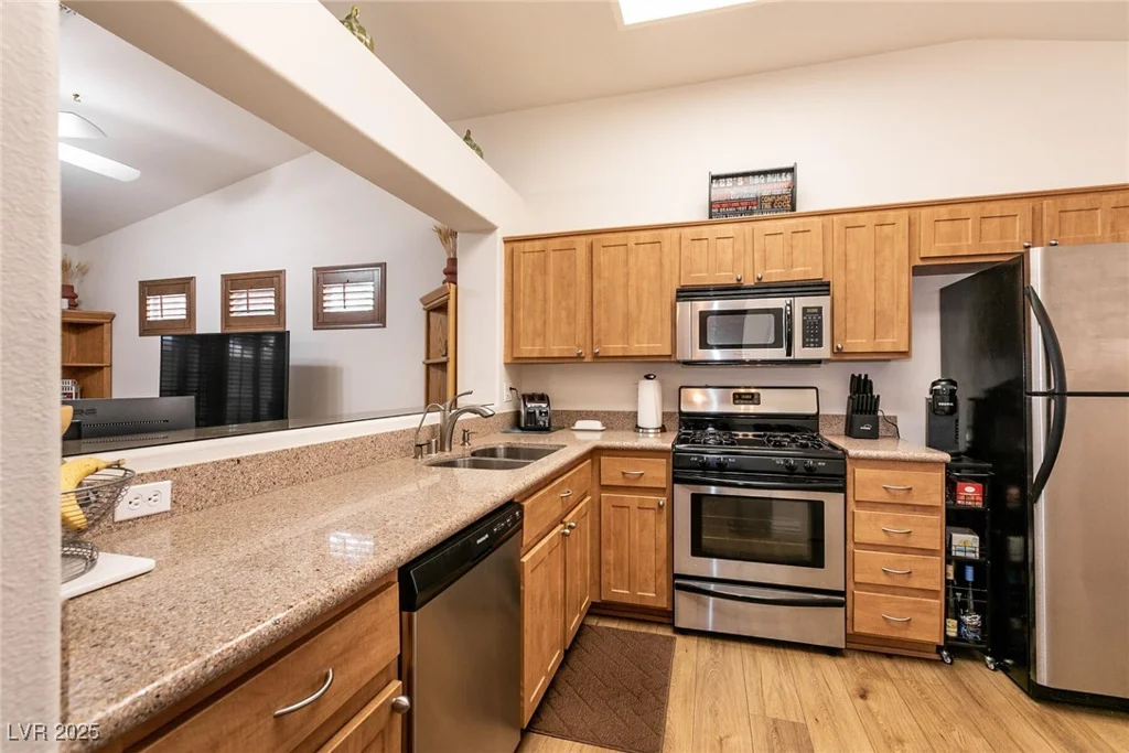 425 Golden State, Henderson, NV 89012
