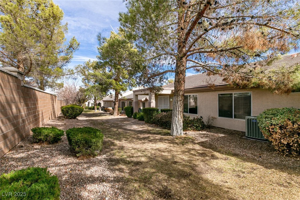 425 Golden State, Henderson, NV 89012