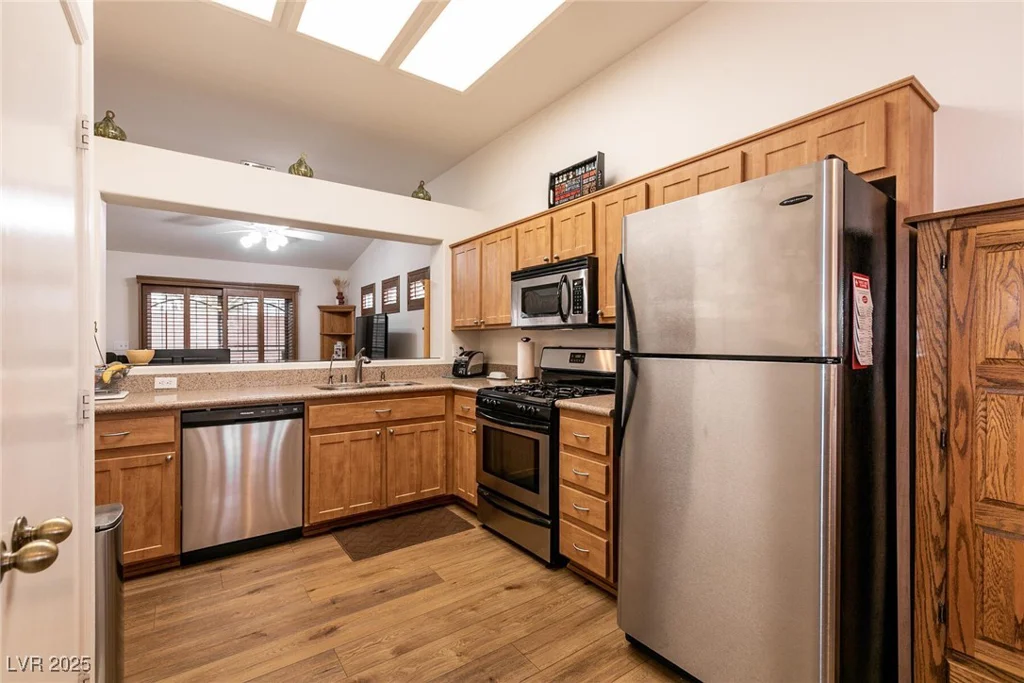 425 Golden State, Henderson, NV 89012