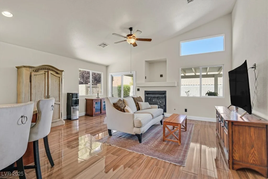 688 Quiet Stream, Henderson, NV 89052