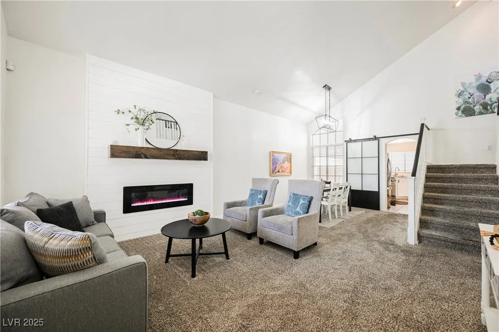 841 Glitter Glen, Las Vegas, NV 89123