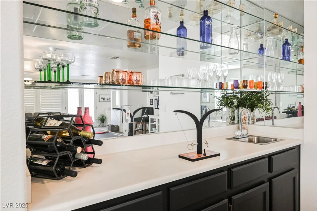 841 Glitter Glen, Las Vegas, NV 89123