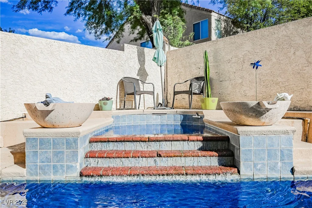 841 Glitter Glen, Las Vegas, NV 89123