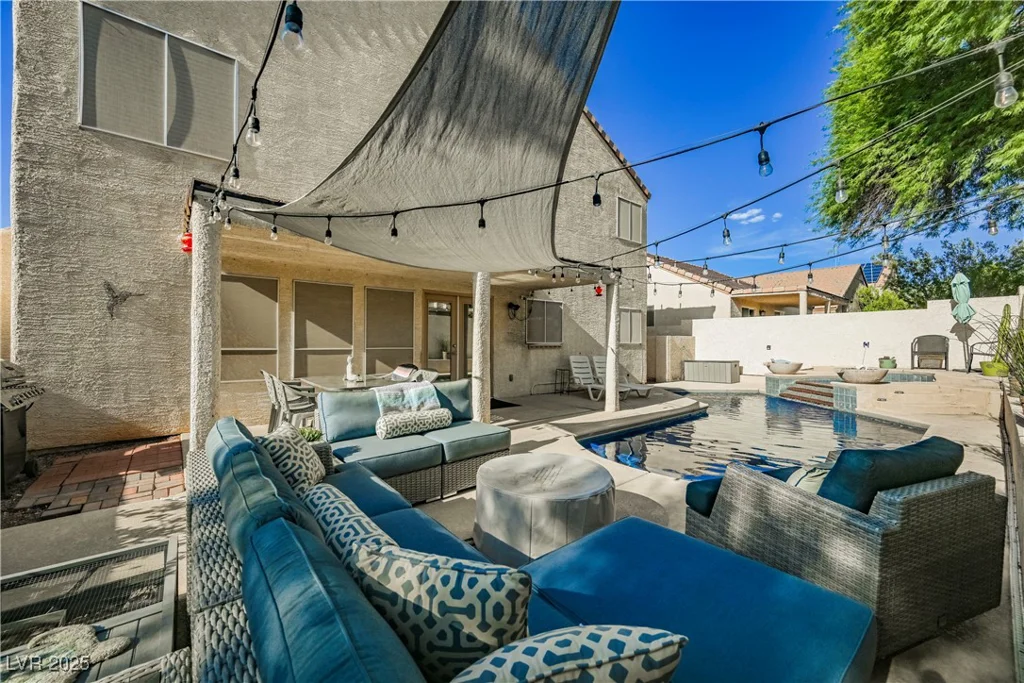 841 Glitter Glen, Las Vegas, NV 89123