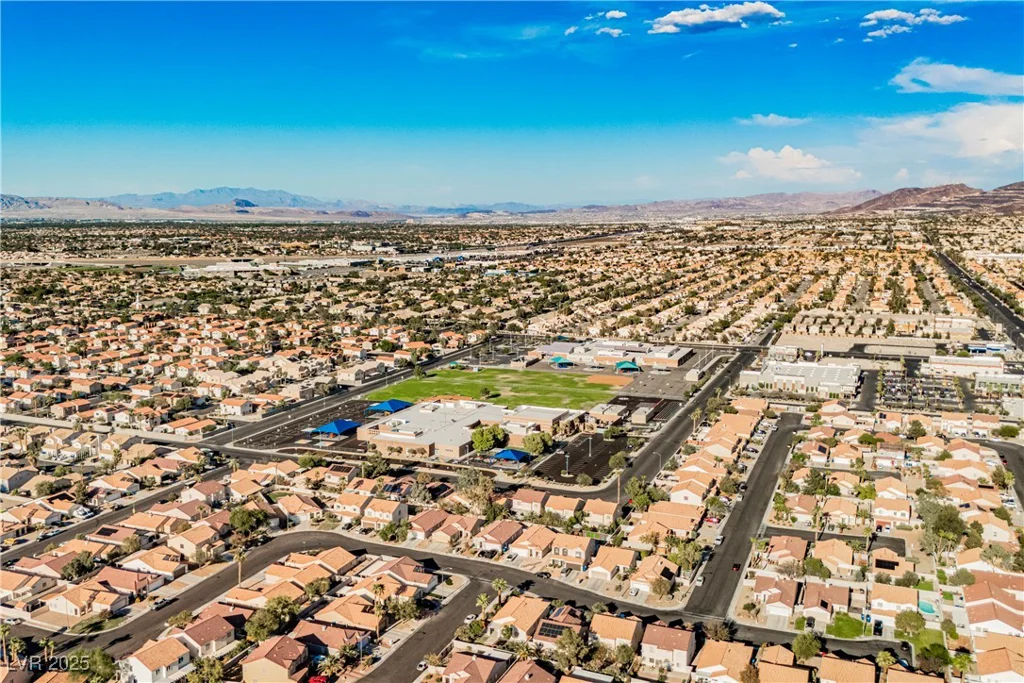 841 Glitter Glen, Las Vegas, NV 89123