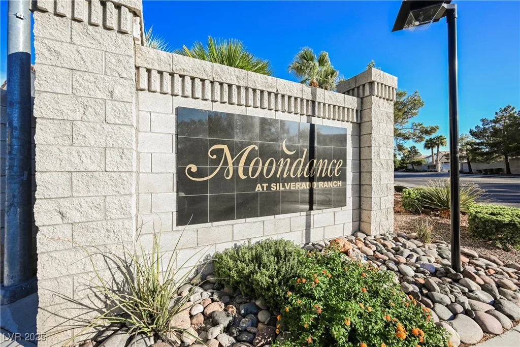 841 Glitter Glen, Las Vegas, NV 89123
