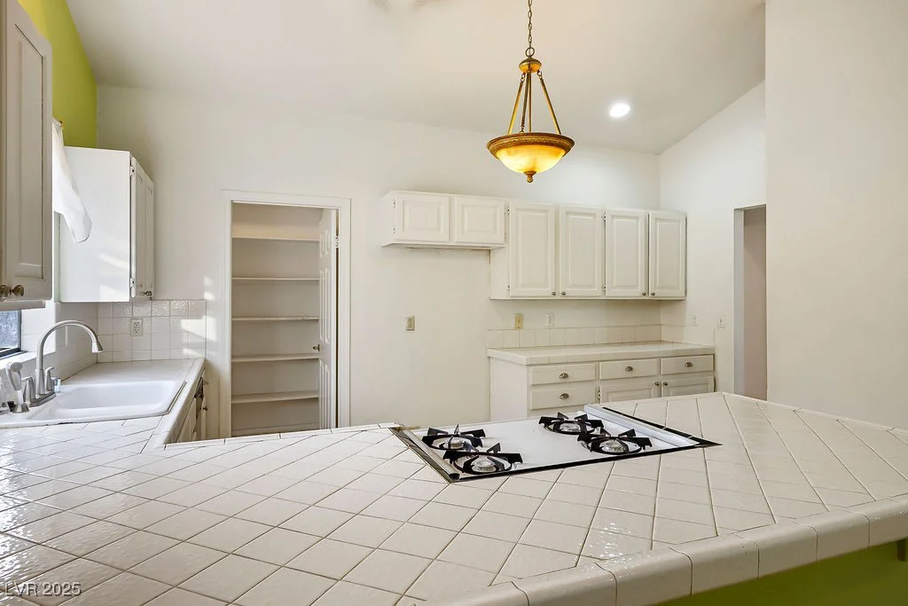 726 Sea Pines, Las Vegas, NV 89107