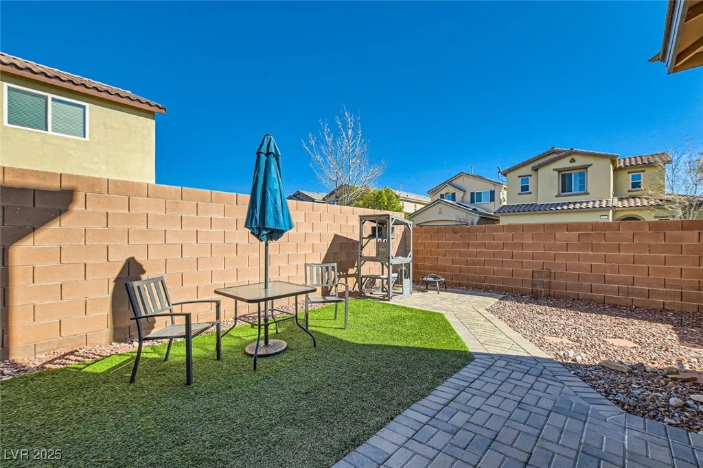 10448 Juniper Brush, Las Vegas, NV 89166