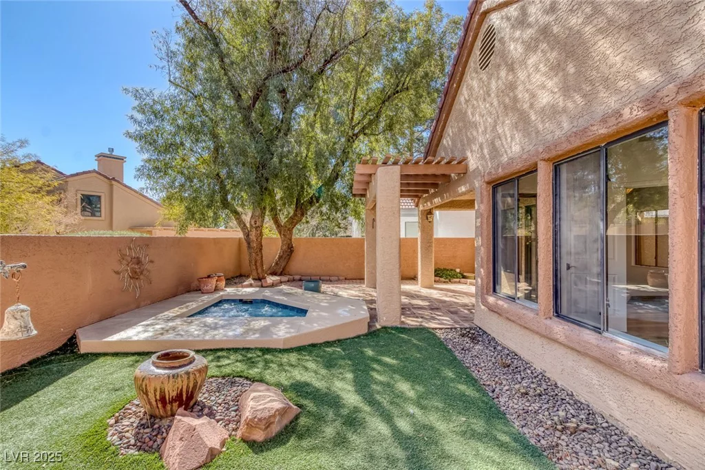 5232 Crooked River, Las Vegas, NV 89149