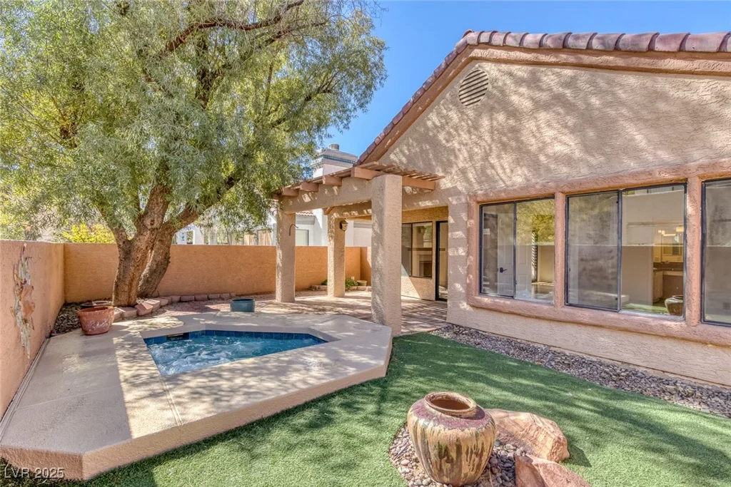 5232 Crooked River, Las Vegas, NV 89149