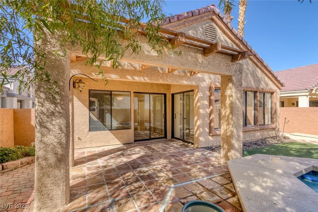 5232 Crooked River, Las Vegas, NV 89149
