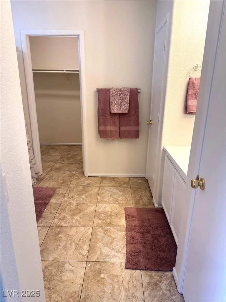 11057 Desert Dove, Las Vegas, NV 89144