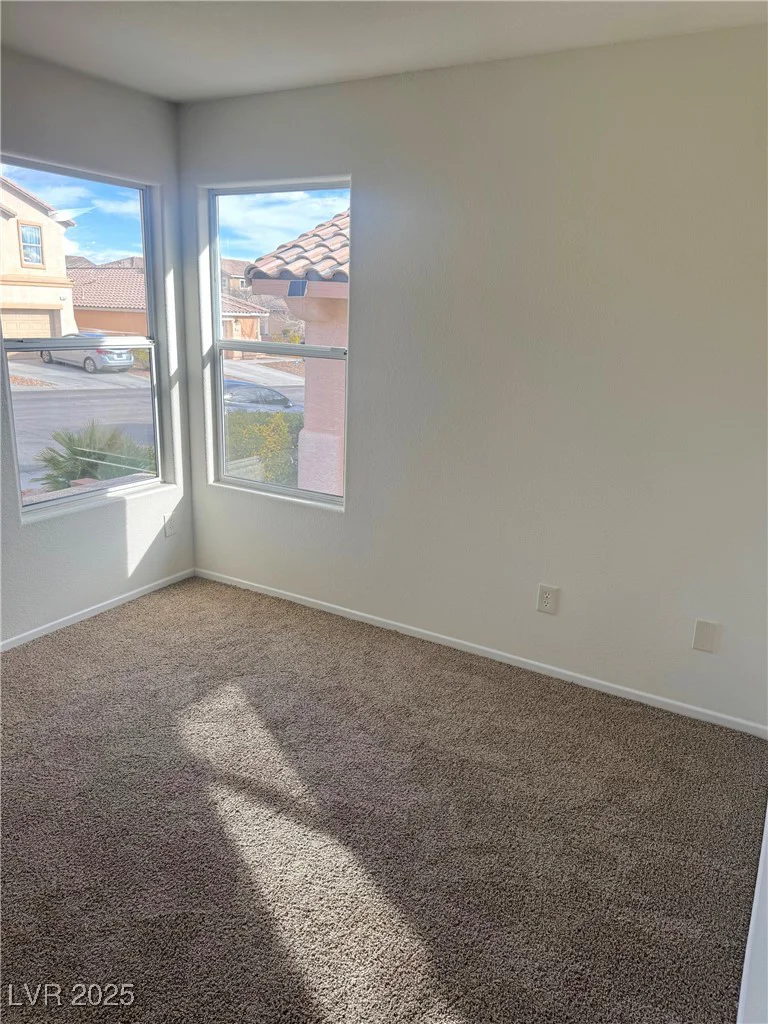 11057 Desert Dove, Las Vegas, NV 89144