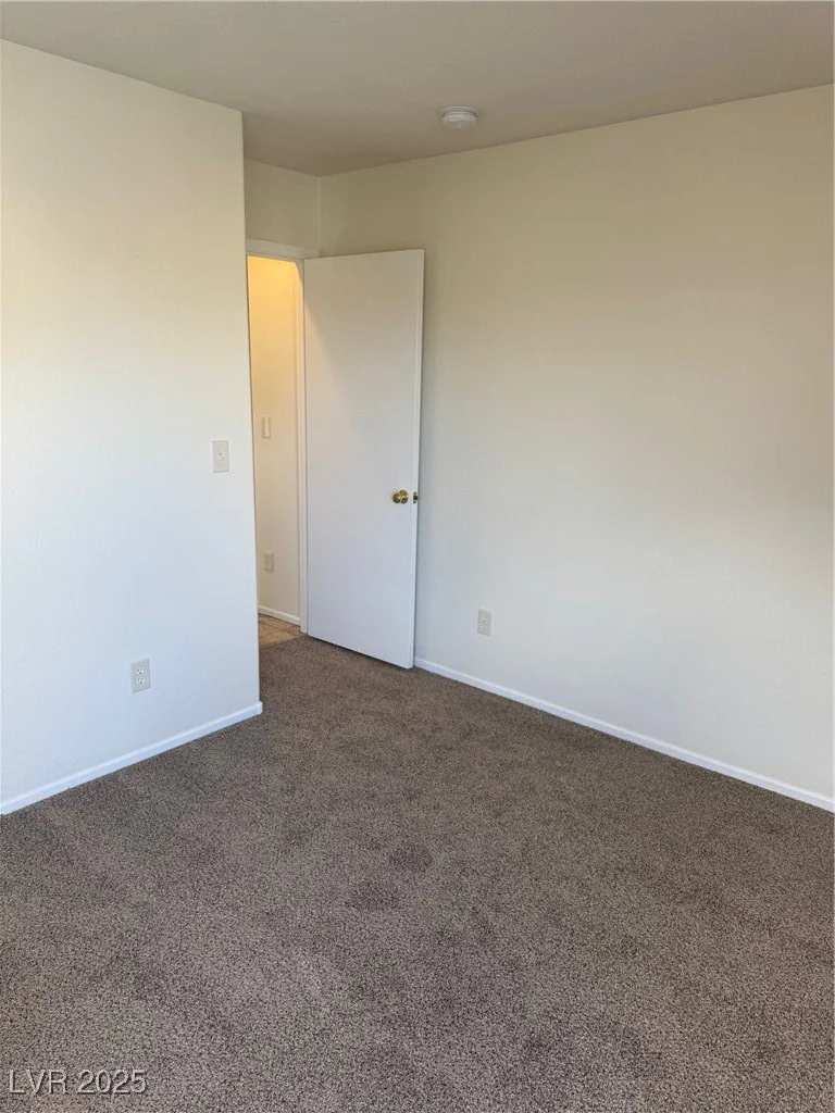 11057 Desert Dove, Las Vegas, NV 89144