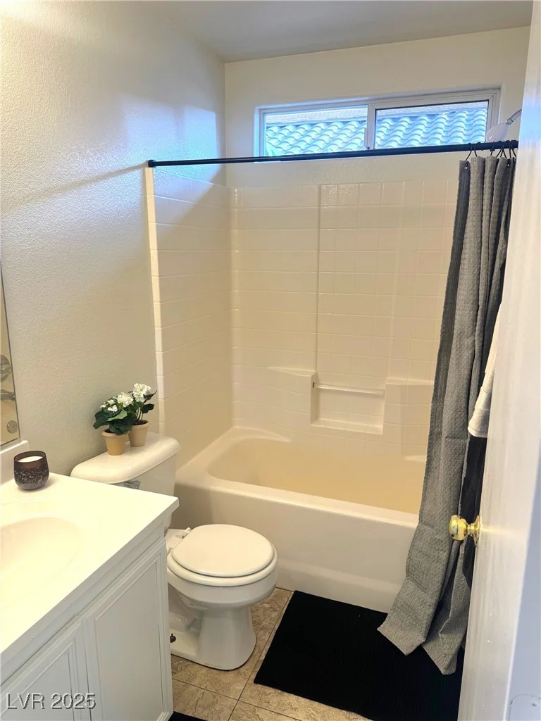 11057 Desert Dove, Las Vegas, NV 89144