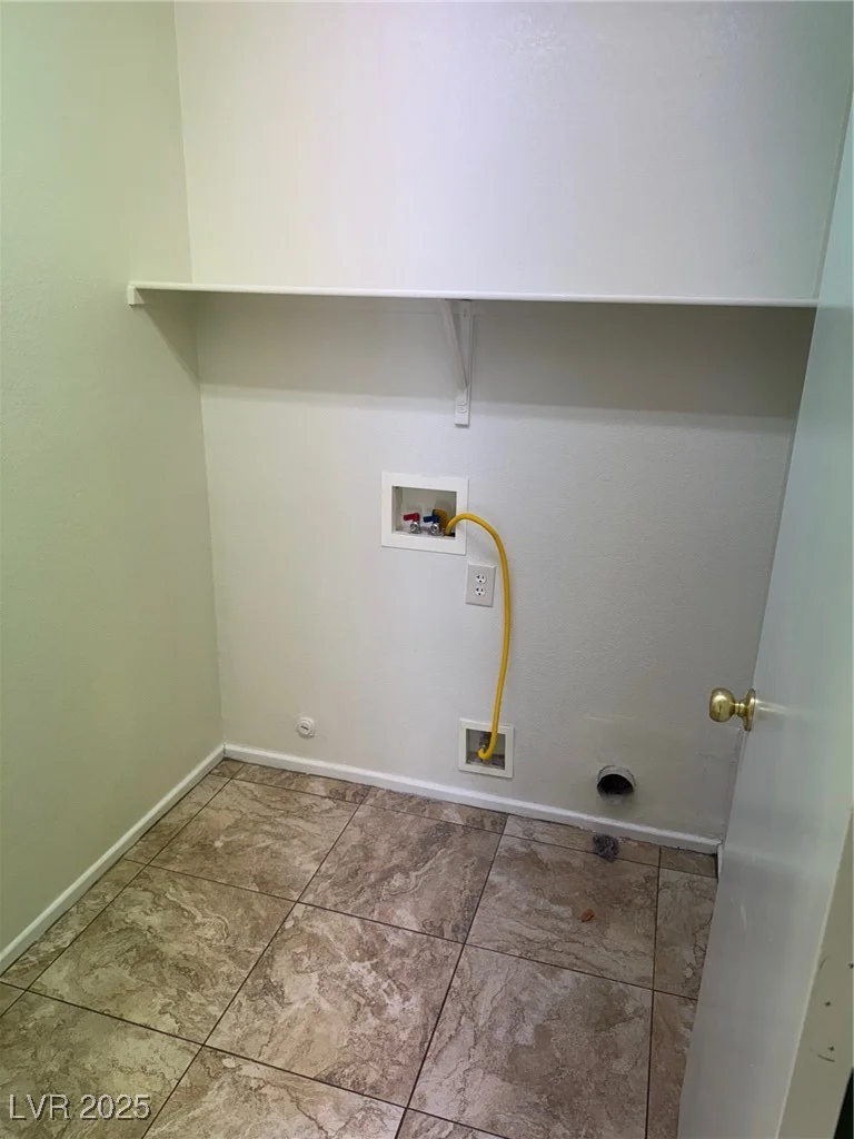 11057 Desert Dove, Las Vegas, NV 89144