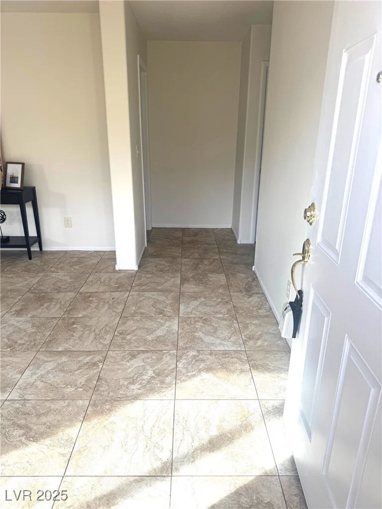11057 Desert Dove, Las Vegas, NV 89144