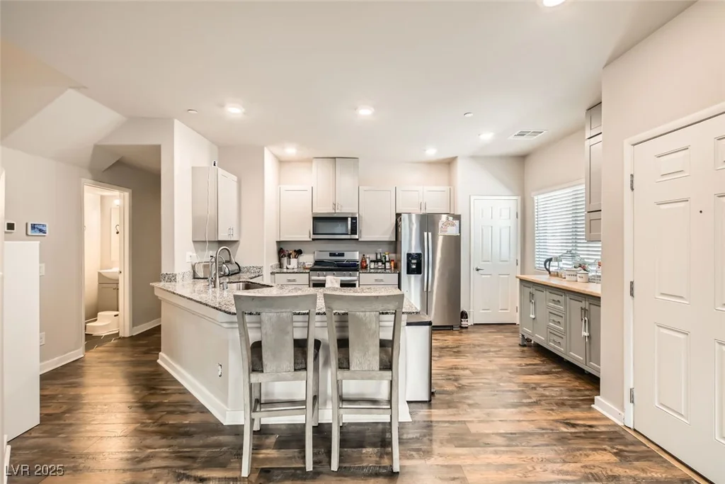 4710 Ridgeley, North Las Vegas, NV 89084