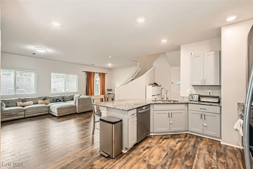4710 Ridgeley, North Las Vegas, NV 89084