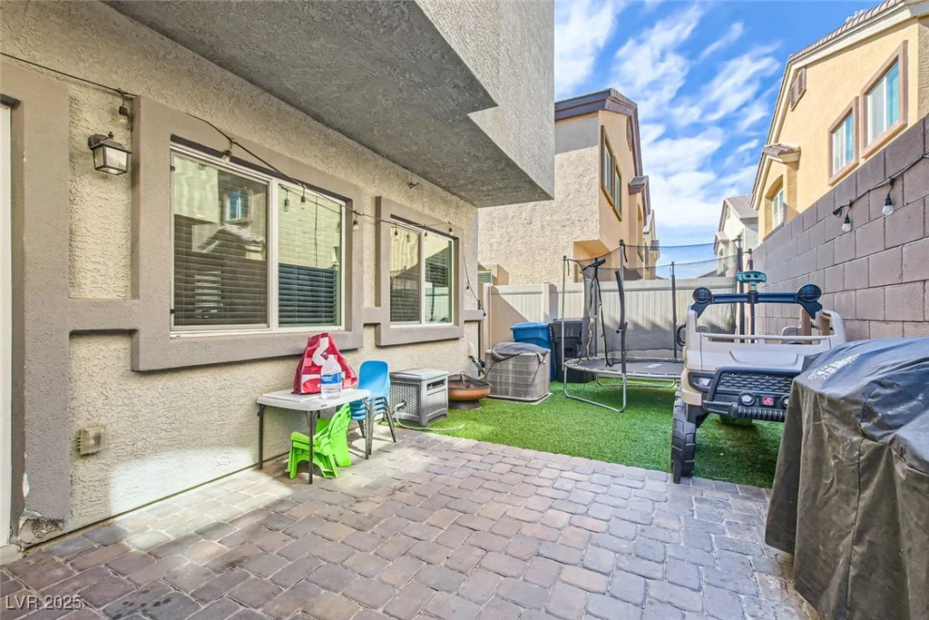 4710 Ridgeley, North Las Vegas, NV 89084