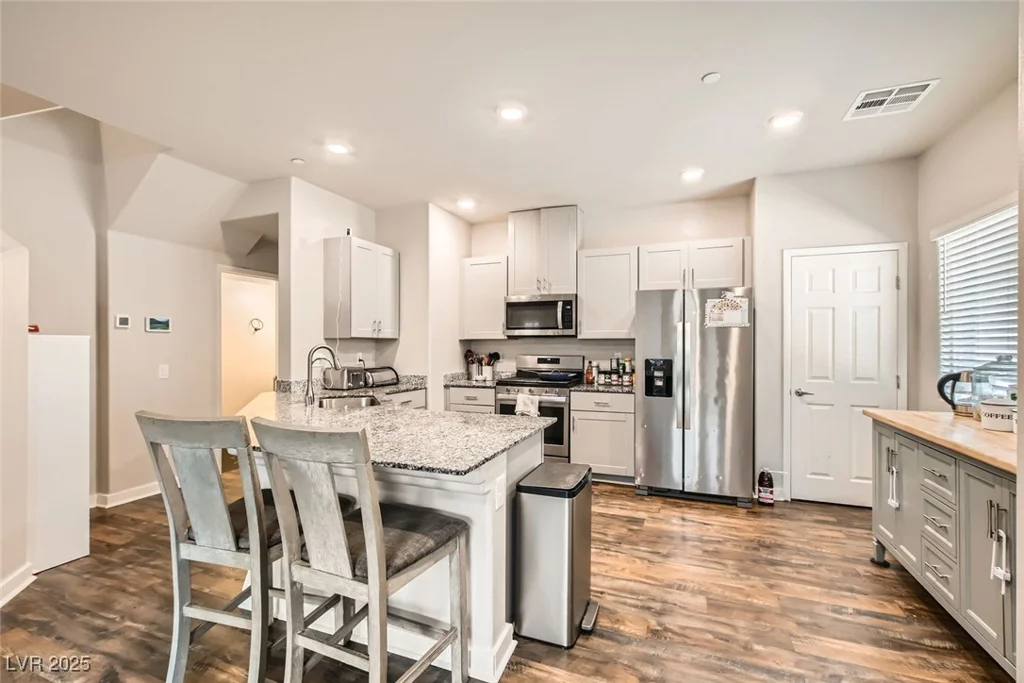 4710 Ridgeley, North Las Vegas, NV 89084
